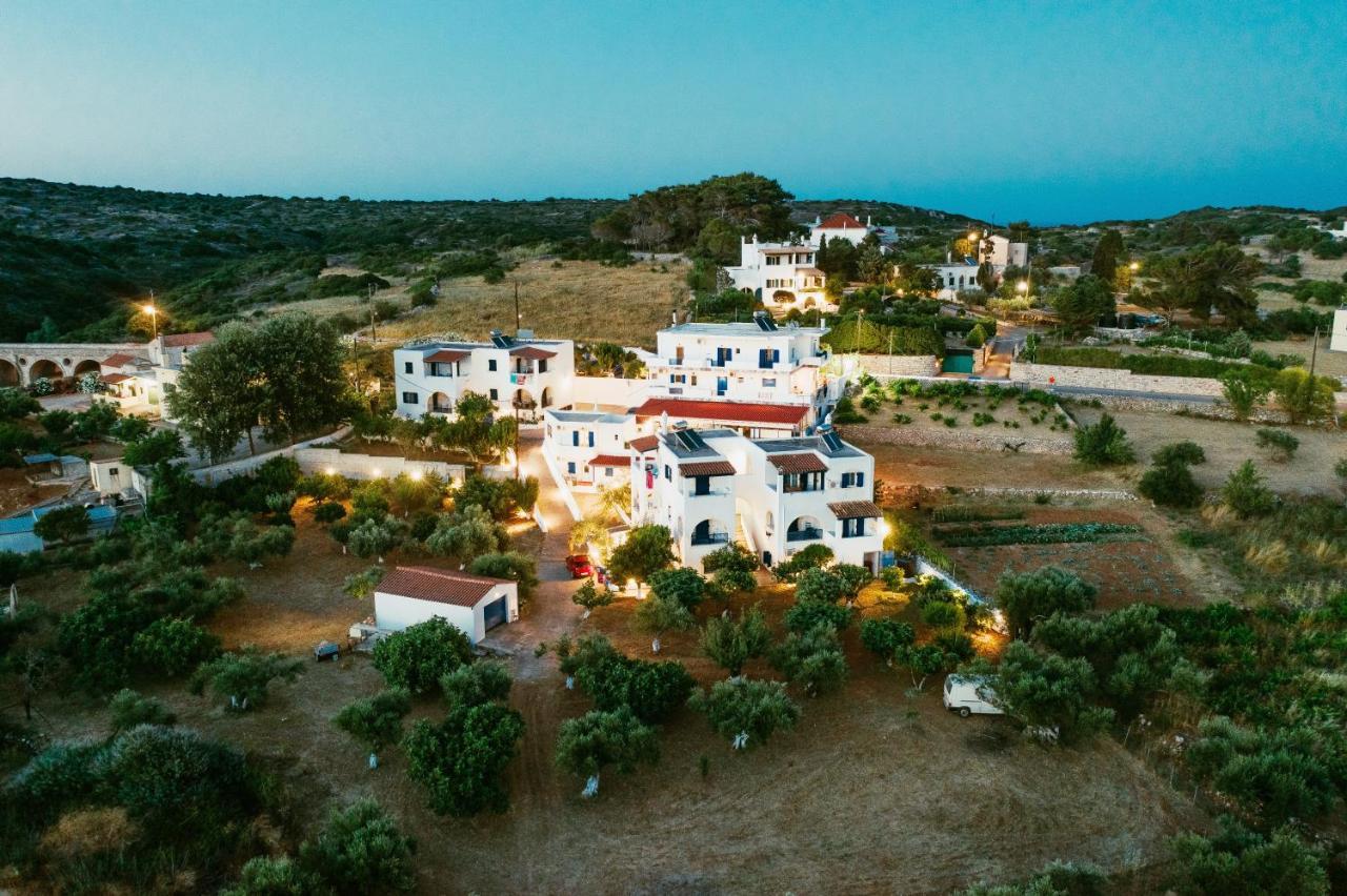 Theofilos Appartements Livadi  Buitenkant foto