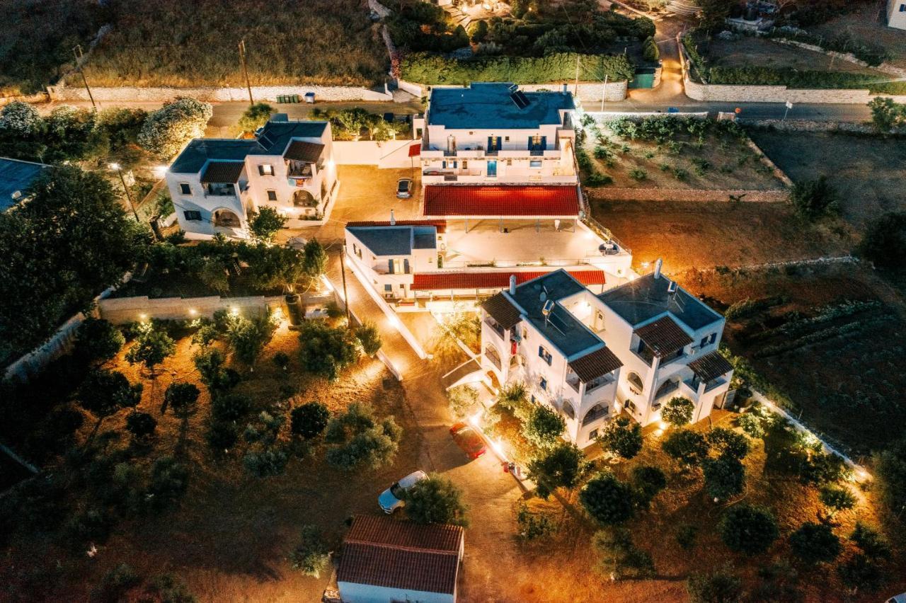 Theofilos Appartements Livadi  Buitenkant foto