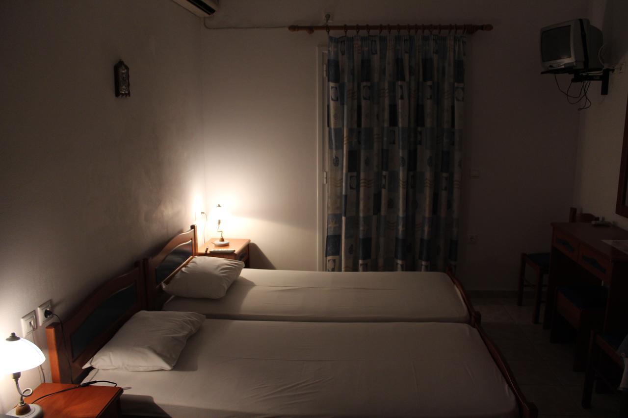 Theofilos Appartements Livadi  Buitenkant foto